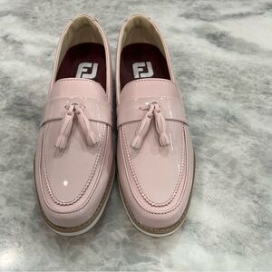 NWT Women’s FootJoy Light Pink Leather Shoe. Size 6.5